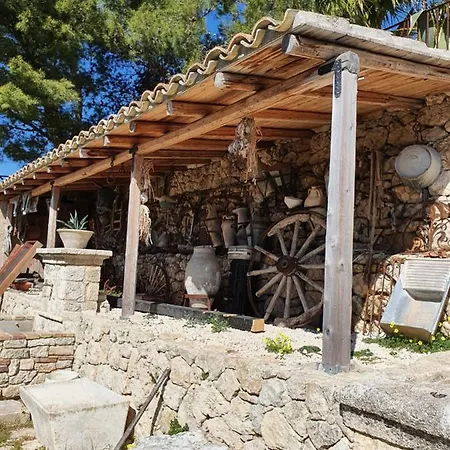 Casale Rocca Russa 3*